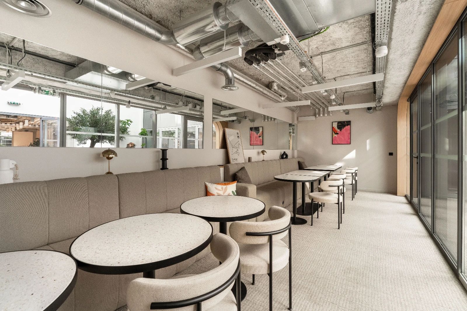 Bureau opéré · 70 à 75 postes · rue la Boétie, Paris 8e — photo 8/16