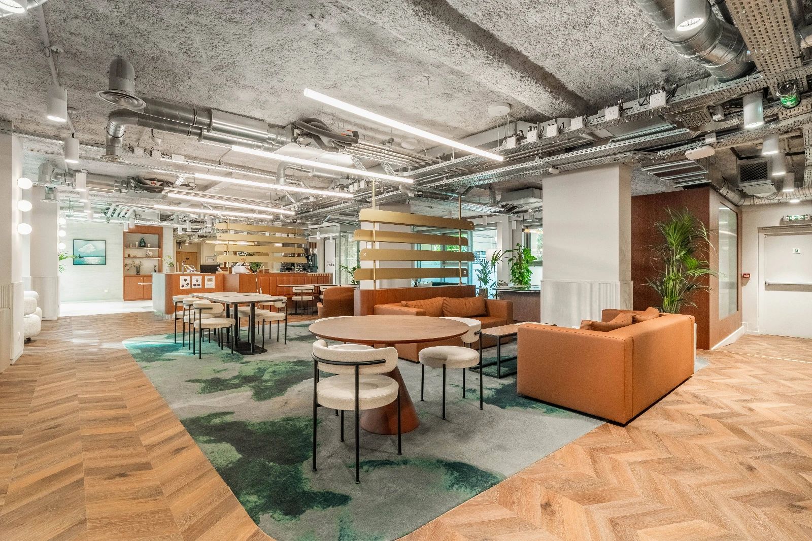 Bureau opéré · 70 à 75 postes · rue la Boétie, Paris 8e — photo 9/16