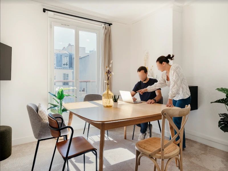 Bureau opéré · 25 à 30 postes · rue du Faubourg Poissonnière, Paris 10e — photo 3/6
