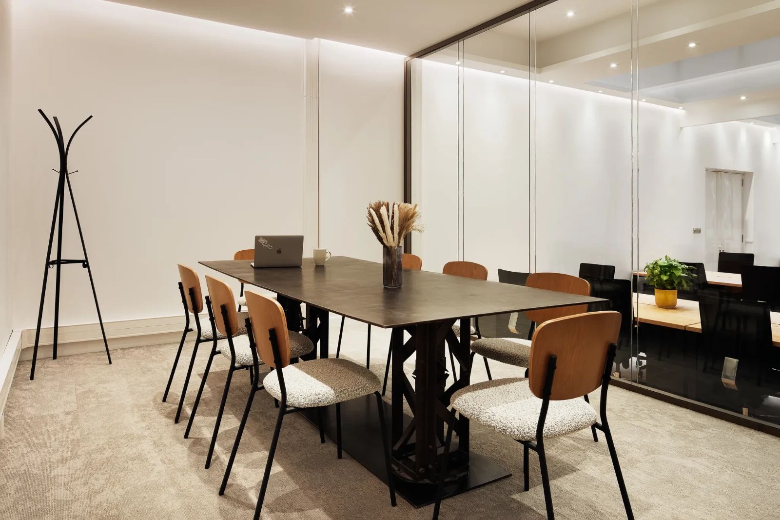 Bureau opéré · 42 à 52 postes · rue Pergolèse, Paris 16e — photo 4/9