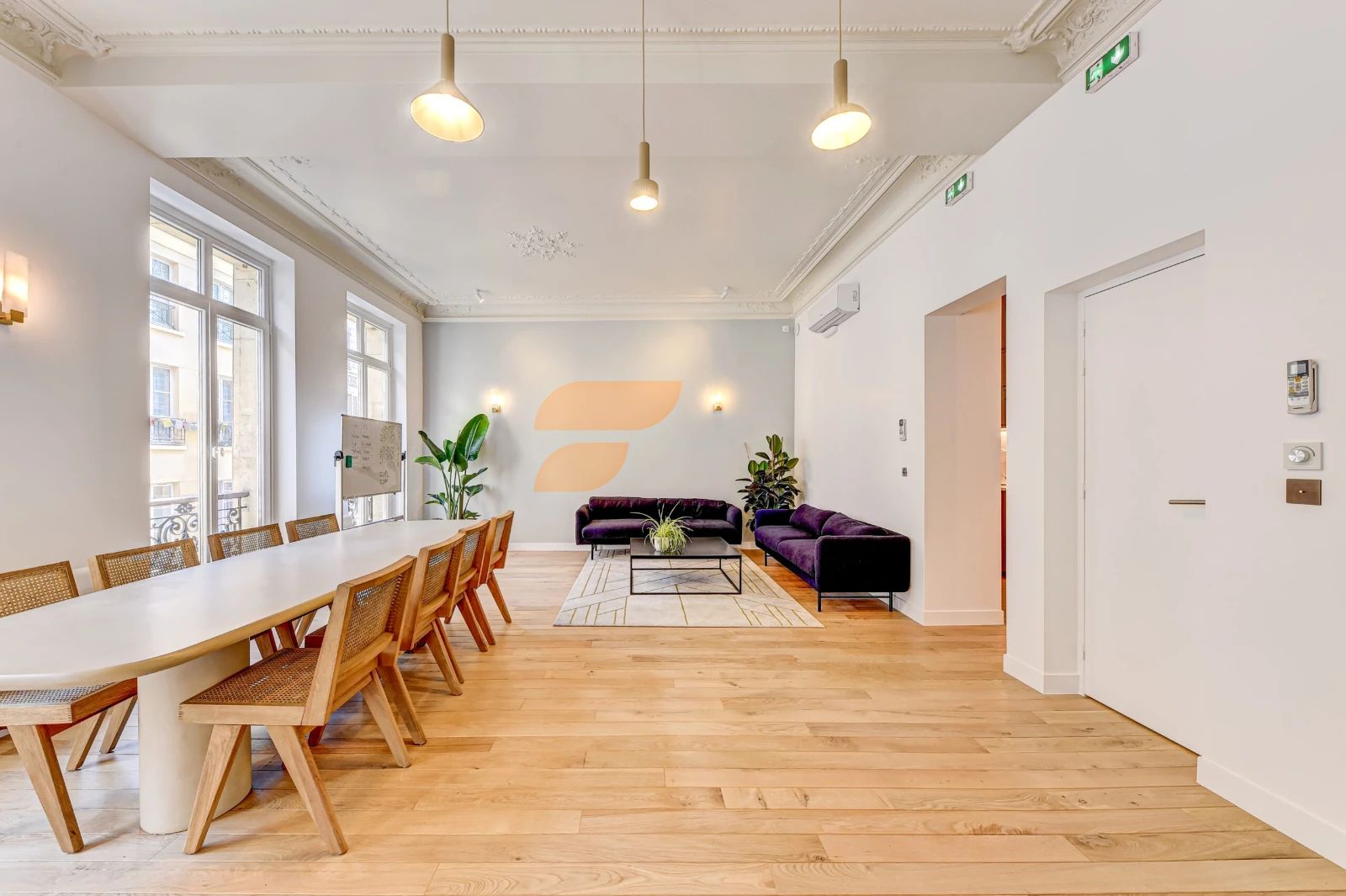Bureau opéré · 1 à 32 postes · rue la Fayette, Paris 9e — photo 8/12