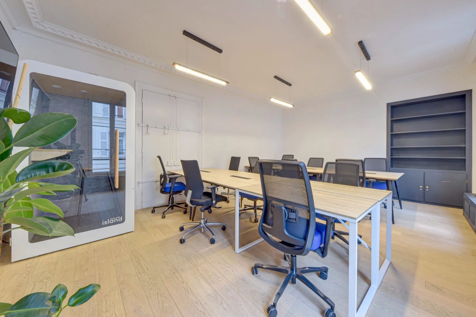 Bureau opéré · 22 postes · rue Montmartre, Paris 2e — photo 3/7