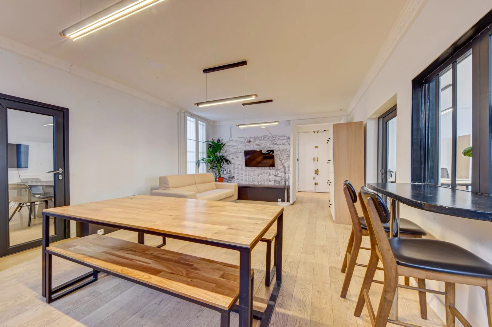 Bureau opéré · 22 postes · rue Montmartre, Paris 2e — photo 6/7