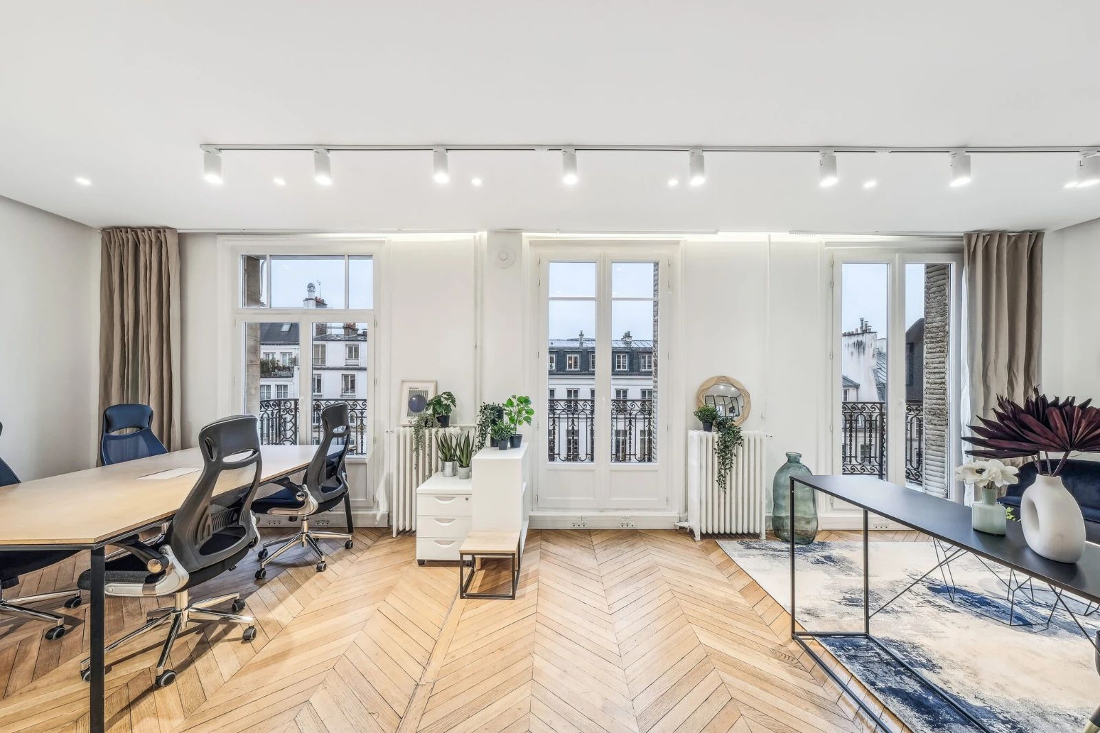 Bureau opéré · 20 à 24 postes · rue Réaumur, Paris 2e — photo 2/10
