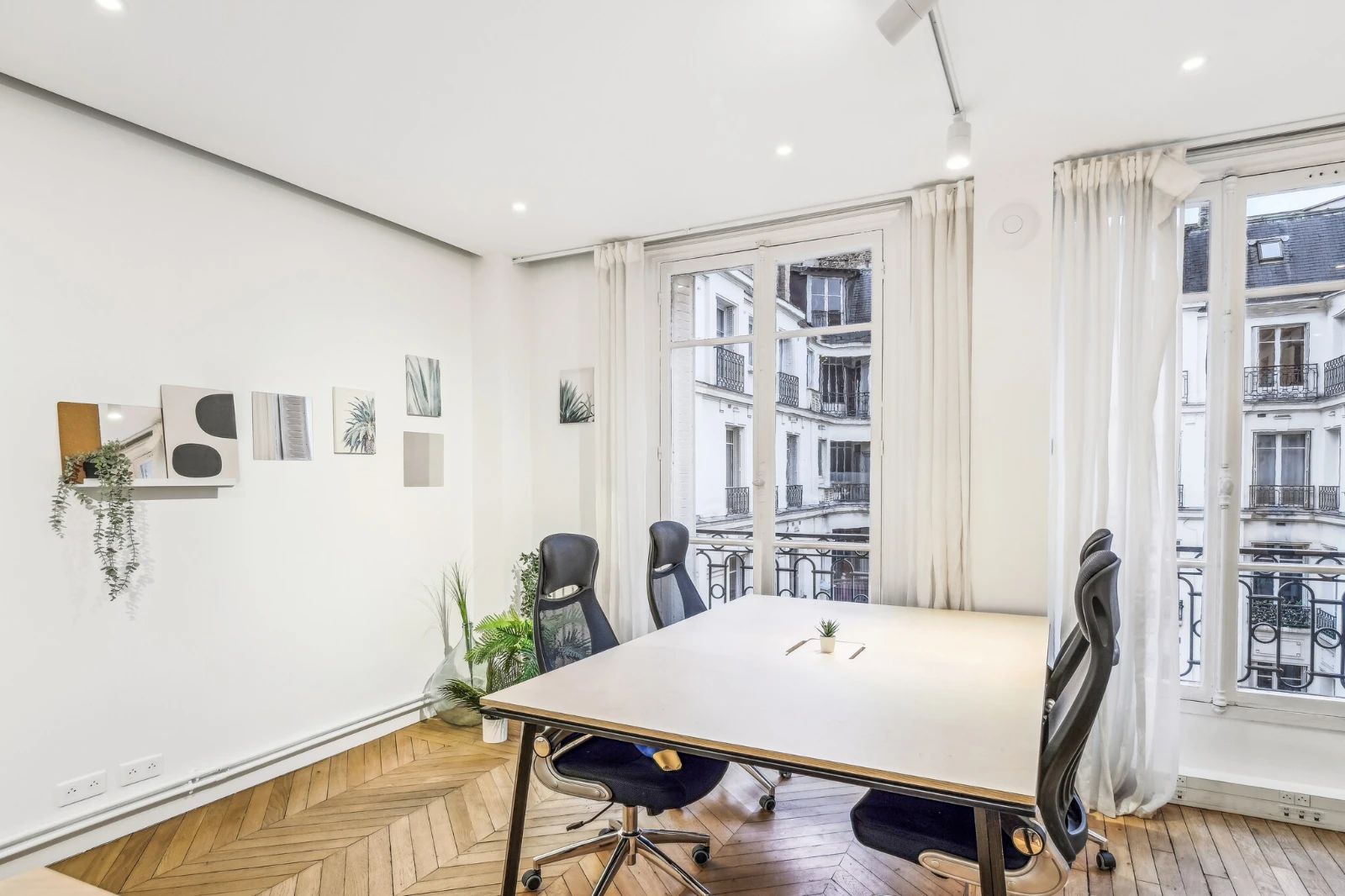 Bureau opéré · 20 à 24 postes · rue Réaumur, Paris 2e — photo 4/10
