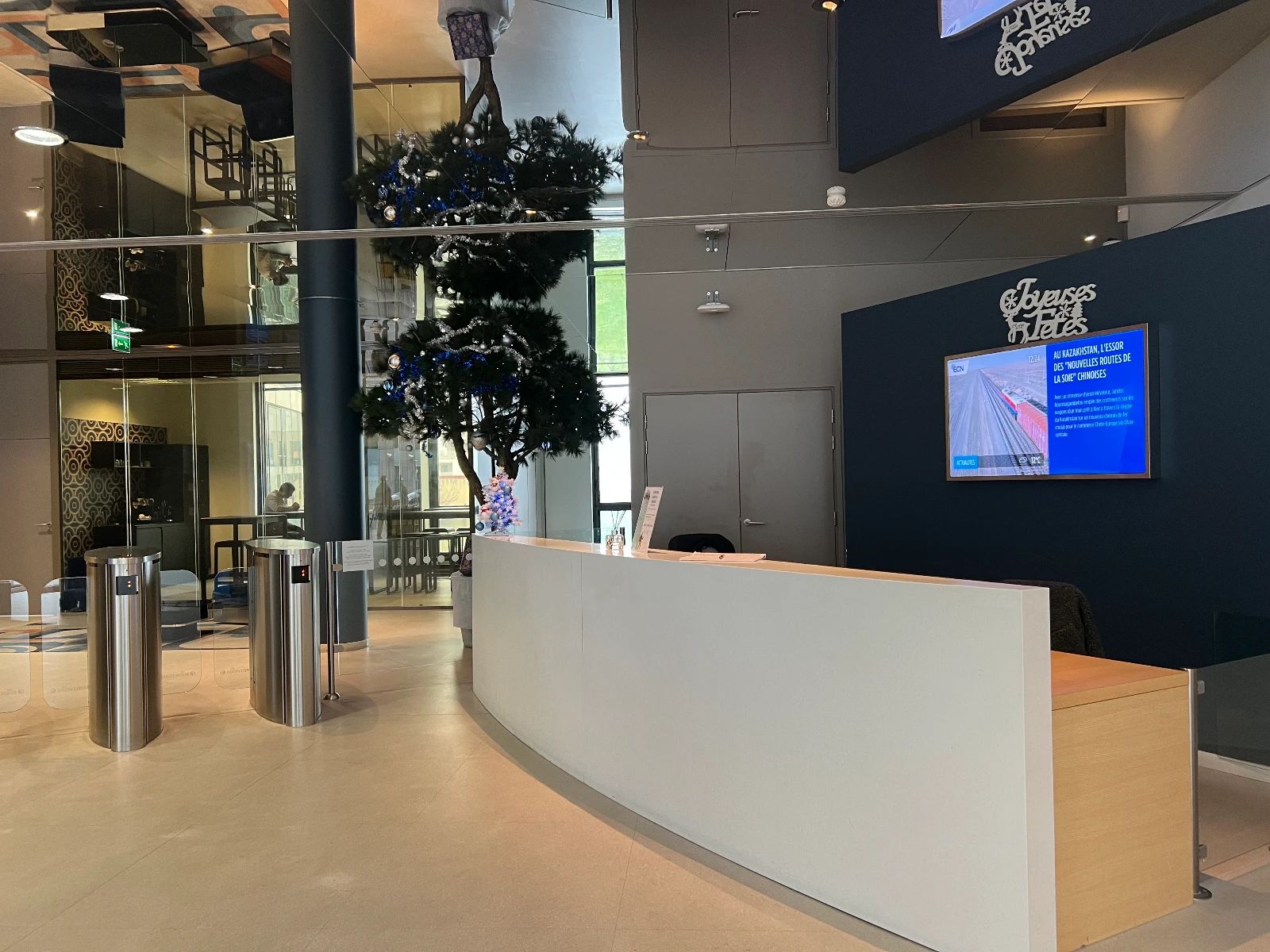 Coworking · 60 postes · avenue de Paris, Villejuif — photo 2/16