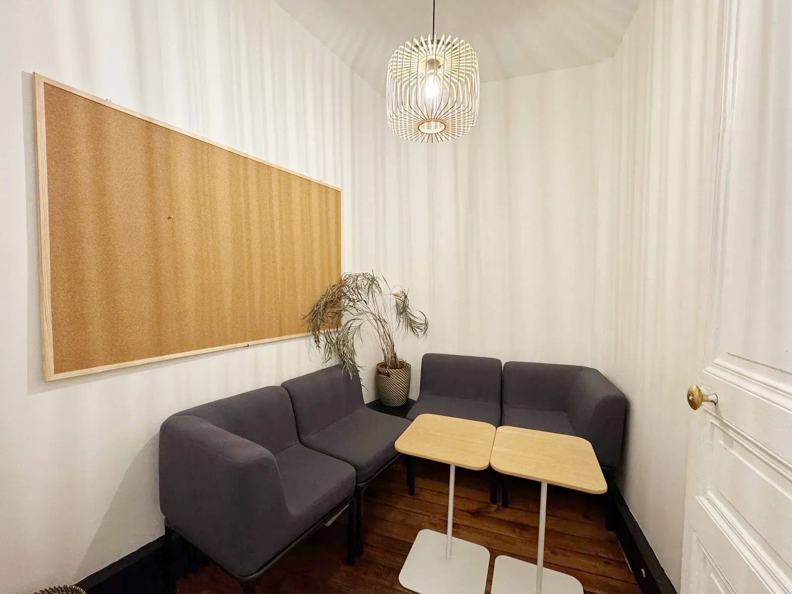 Bureau opéré · 1 à 16 postes · rue de Châteaudun, Paris 9e — photo 6/8