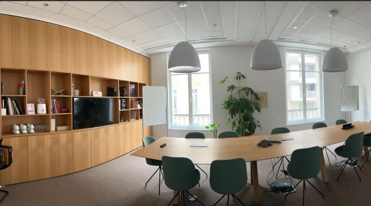 Coworking · 1 à 700 postes · avenue Hoche, Paris 8e — photo 3/5