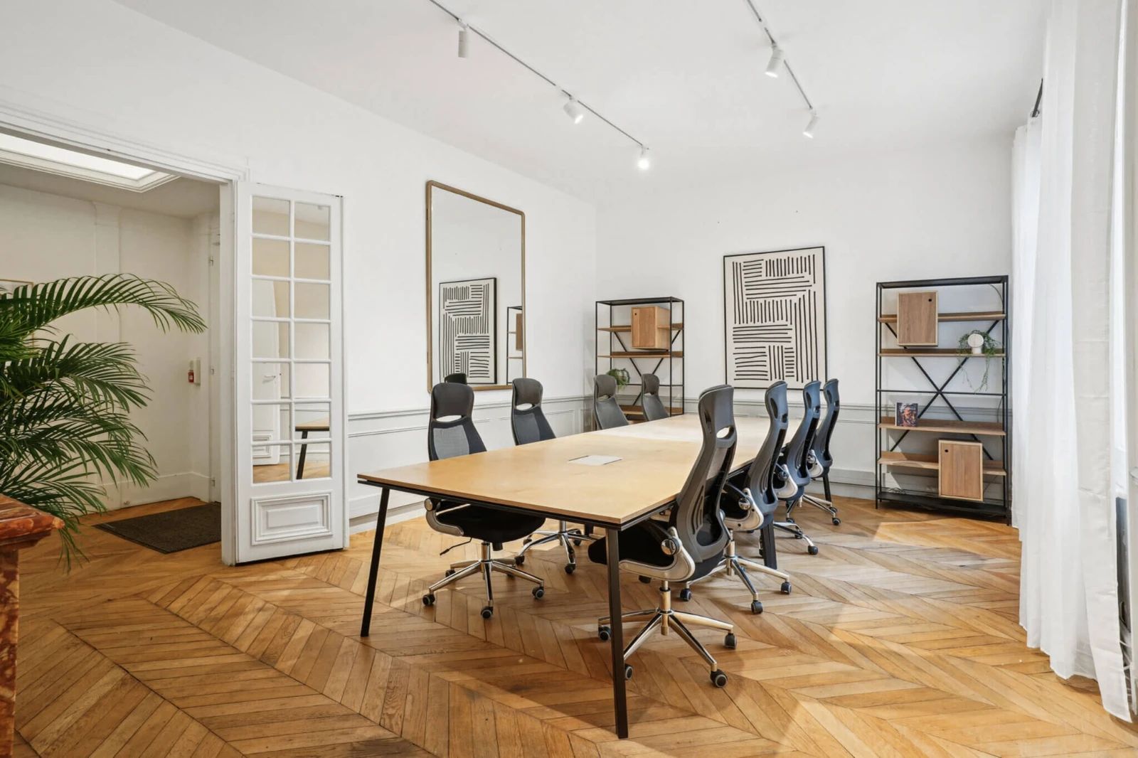 18 rue Théodule Ribot, bureau flexible à 75017 Paris — photo 1/4