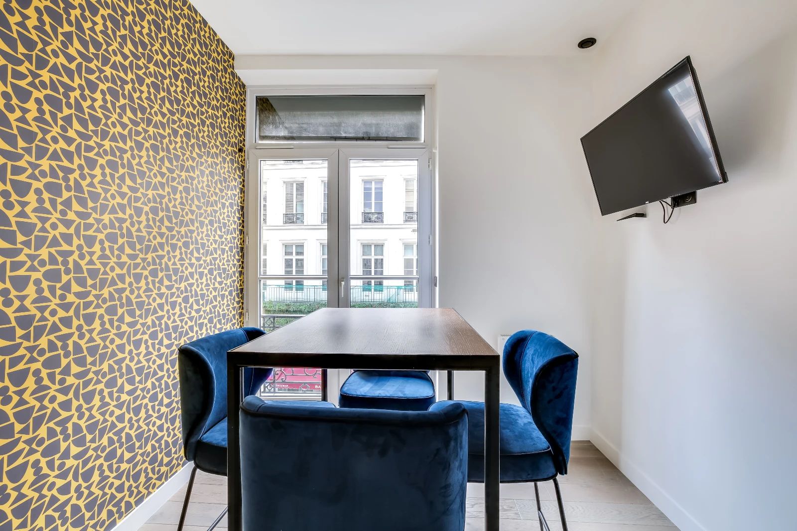 Bureau opéré · 30 à 34 postes · rue d'Uzès, Paris 2e — photo 5/13