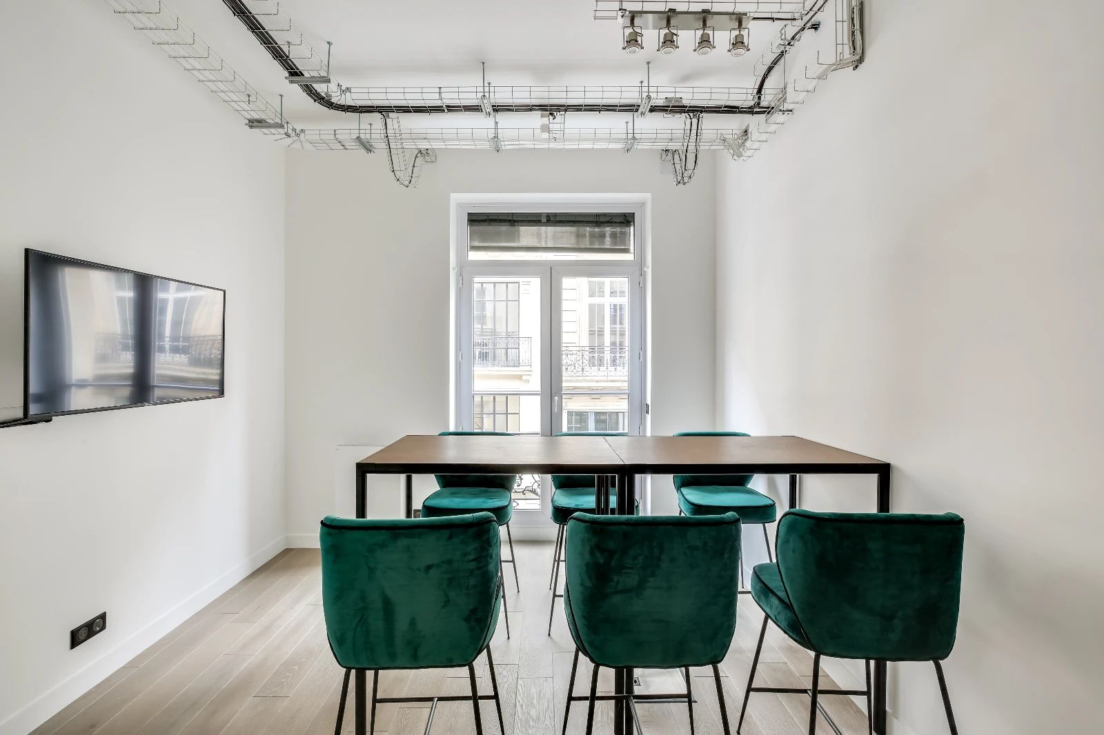 Bureau opéré · 30 à 34 postes · rue d'Uzès, Paris 2e — photo 11/13