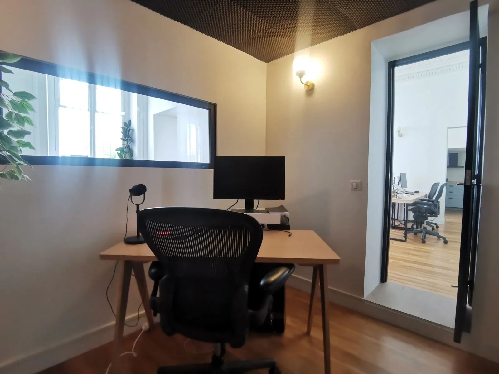 Bureau opéré · 10 à 12 postes · rue des Petites-Écuries, Paris 10e — photo 5/9