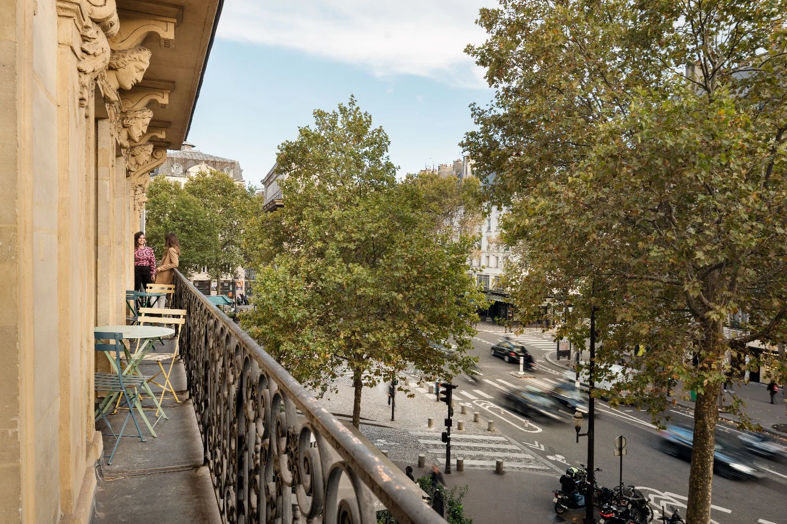 Bureau opéré · 32 postes · boulevard Saint-Denis, Paris 10e — photo 5/6