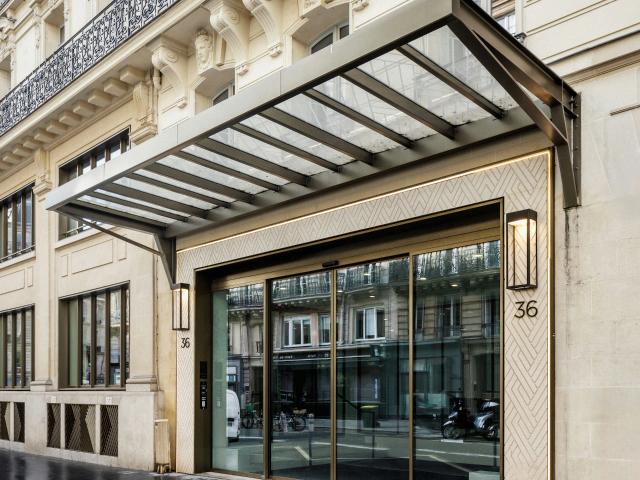 Bureau opéré · 45 à 52 postes · rue la Fayette, Paris 9e — photo 1/6