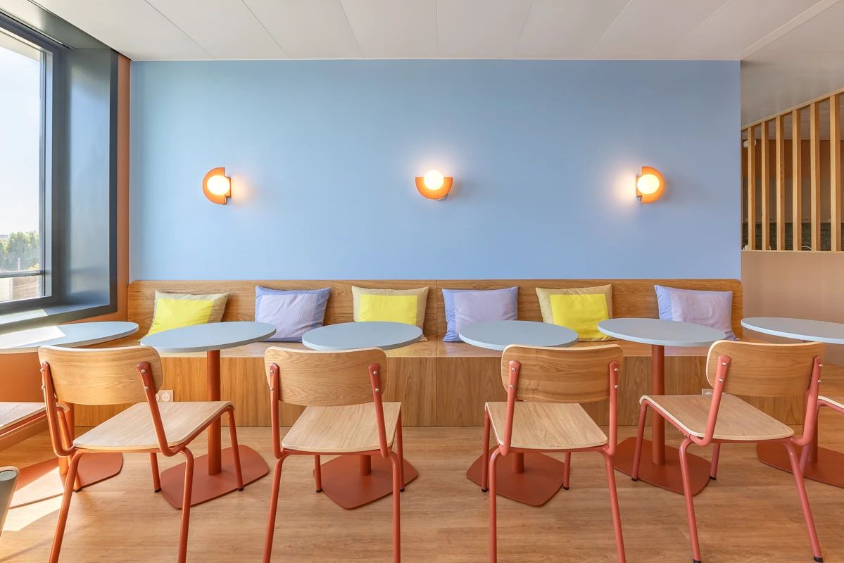 Coworking · 170 postes · rue Carnot, Fontenay-Sous-Bois — photo 3/17