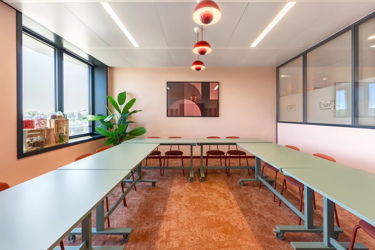 Coworking · 170 postes · rue Carnot, Fontenay-Sous-Bois — photo 9/17