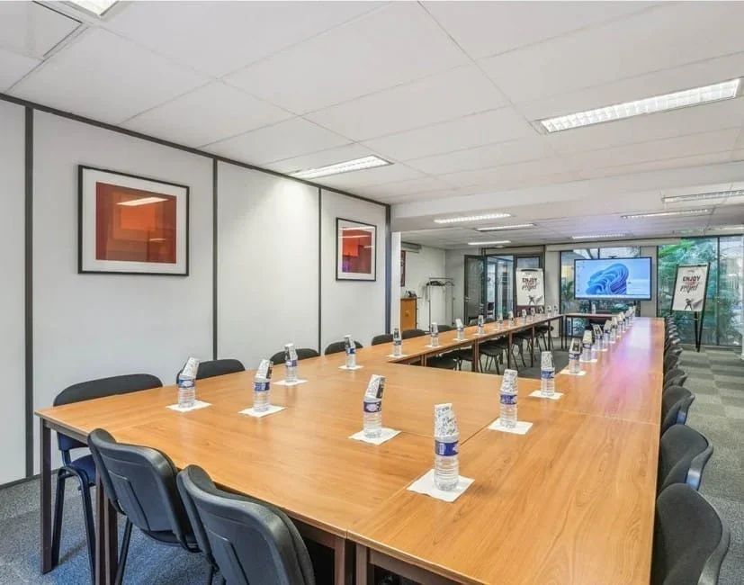 Coworking · 130 postes · rue Jean Jaurès, Levallois-Perret — photo 6/8