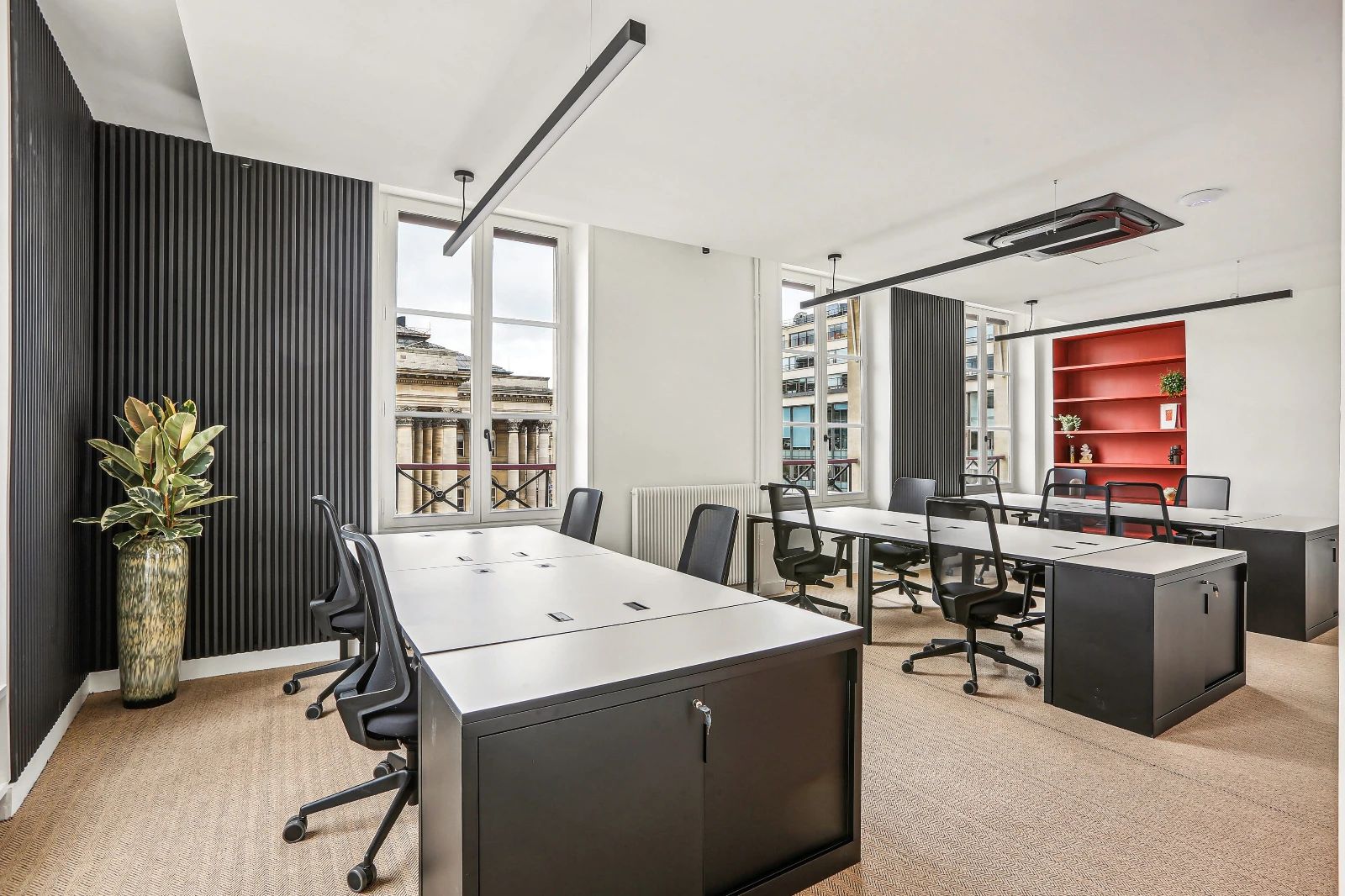 Bureau opéré · 25 à 30 postes · rue de la Bourse, Paris 2e — photo 12/21