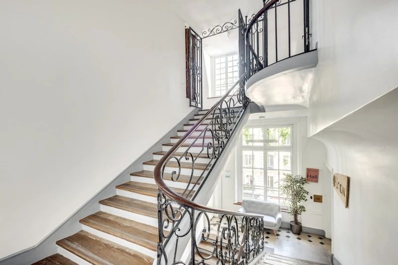Bureau opéré · 15 à 20 postes · rue Chapon, Paris 3e — photo 8/10