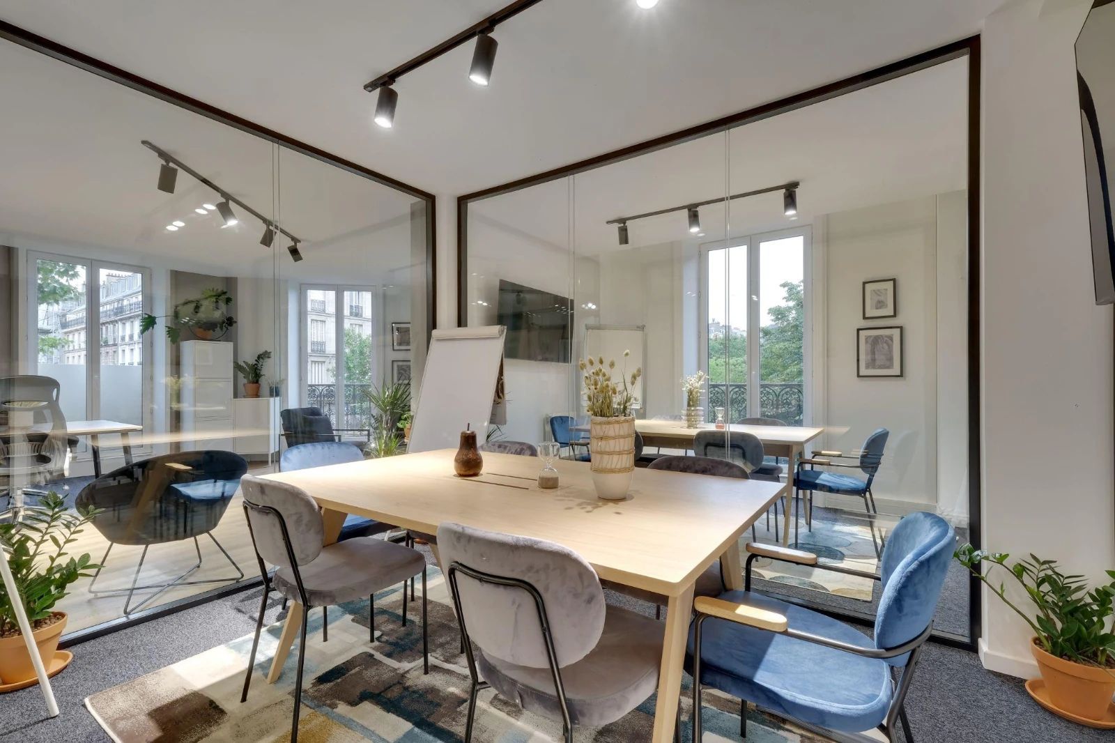 Bureau opéré · 15 à 20 postes · boulevard de Sébastopol, Paris 3e — photo 5/11
