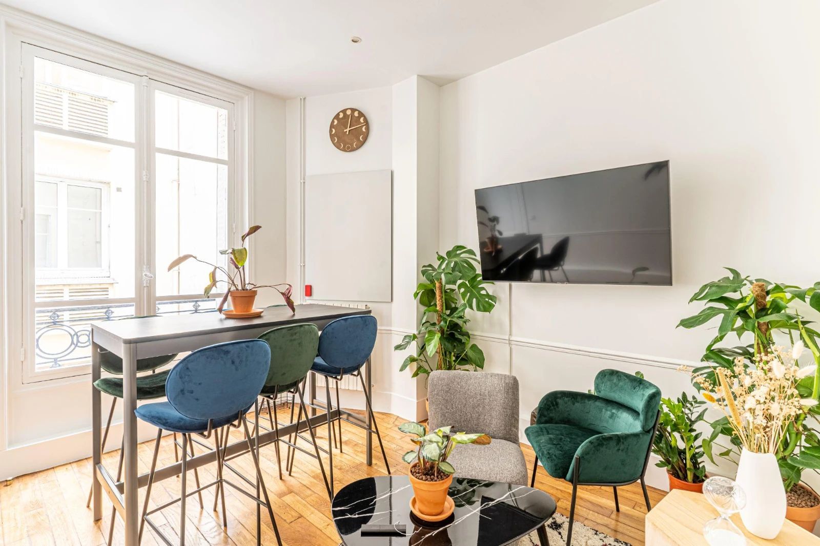 Bureau opéré · 15 à 20 postes · rue d'Antin, Paris 2e — photo 3/7