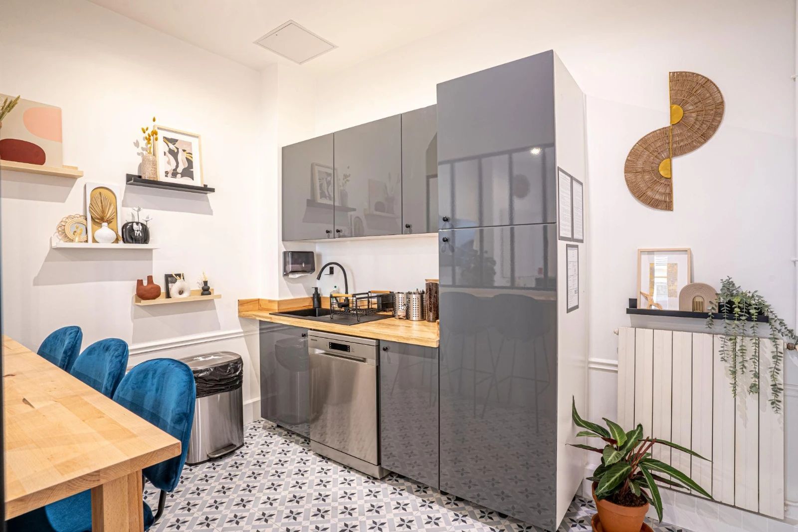 Bureau opéré · 15 à 20 postes · rue d'Antin, Paris 2e — photo 6/7