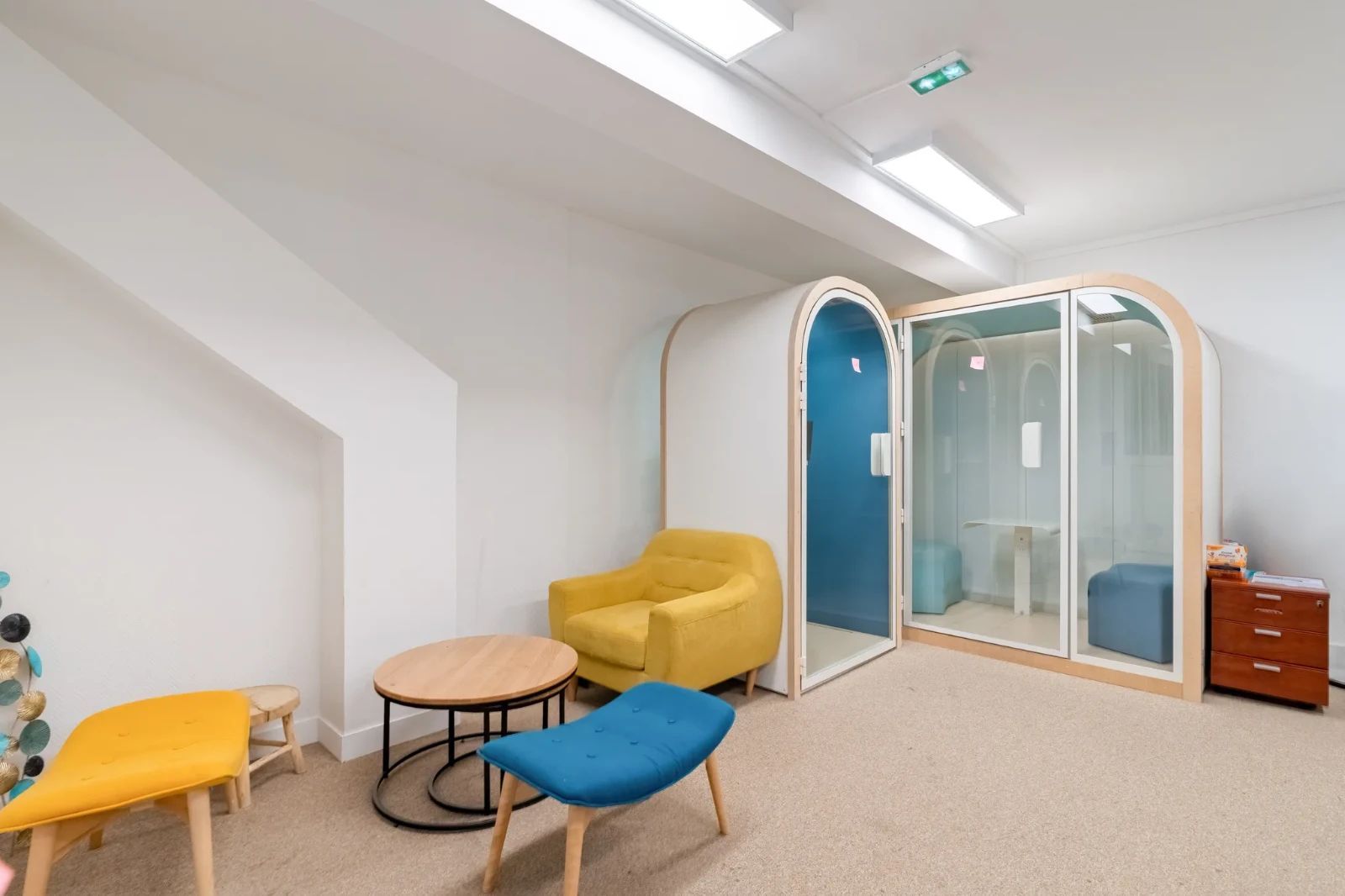 Bureau opéré · 1 à 14 postes · rue Saint-Fiacre, Paris 2e — photo 6/19