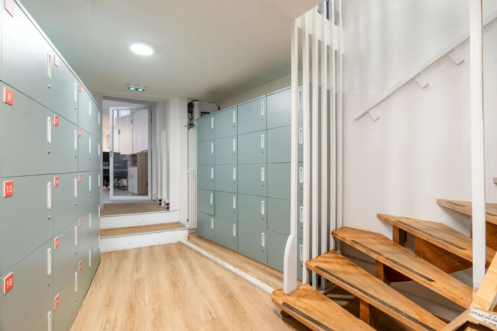 Bureau opéré · 1 à 14 postes · rue Saint-Fiacre, Paris 2e — photo 13/19