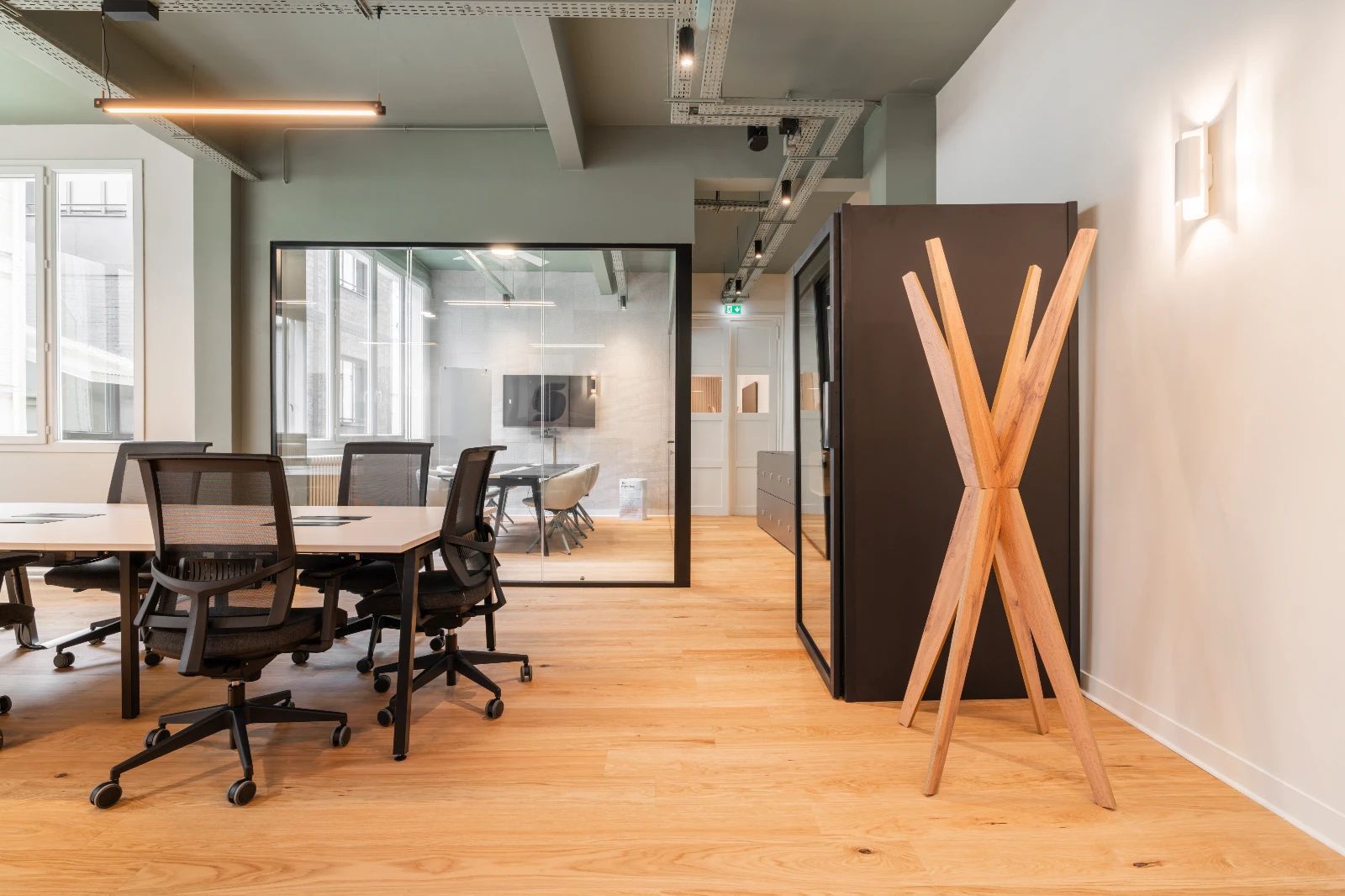 Bureau opéré · 12 à 18 postes · rue Béranger, Paris 3e — photo 11/18
