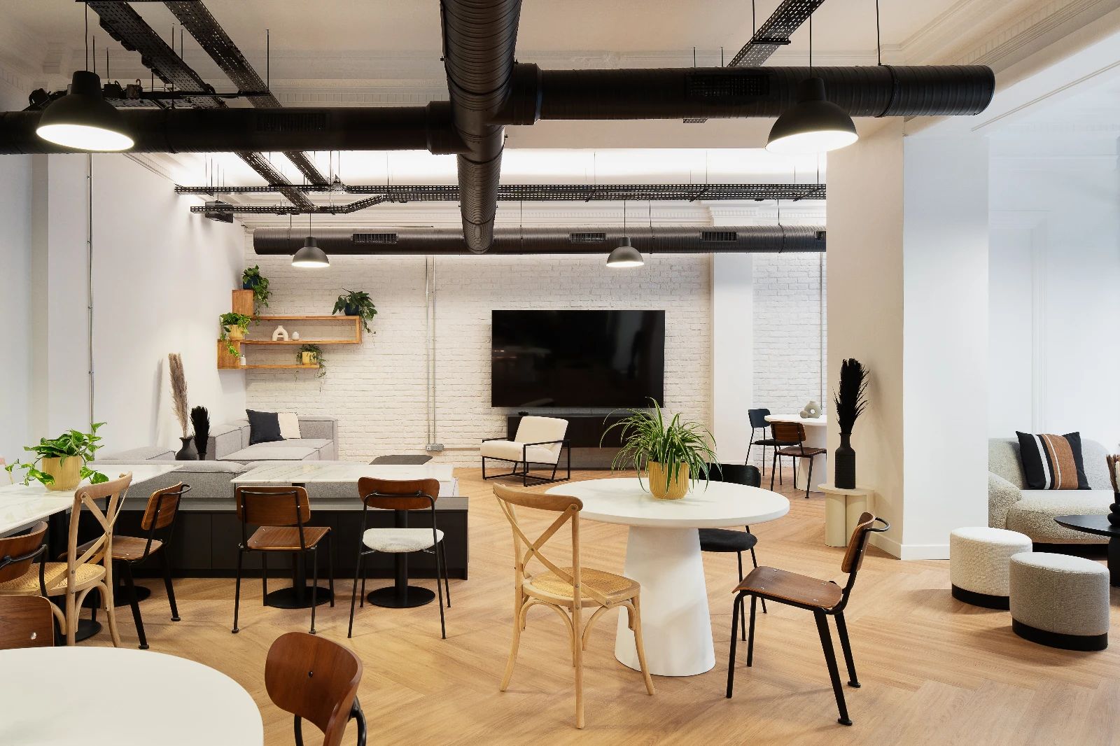 Bureau opéré · 180 à 200 postes · rue Pergolèse, Paris 16e — photo 5/15