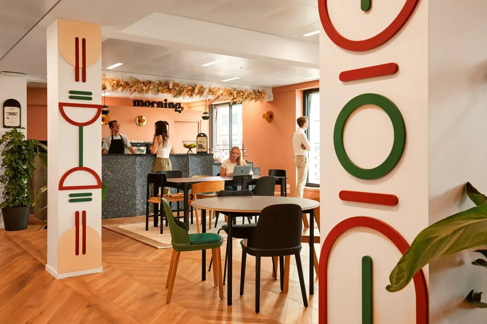 Coworking · 1 à 450 postes · rue du Faubourg Saint-Honoré, Paris 8e — photo 9/13