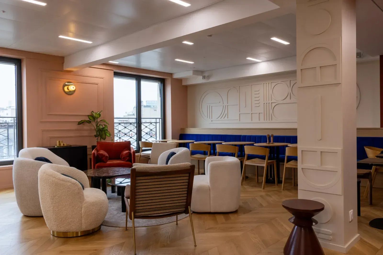 Coworking · 1 à 450 postes · rue du Faubourg Saint-Honoré, Paris 8e — photo 12/13