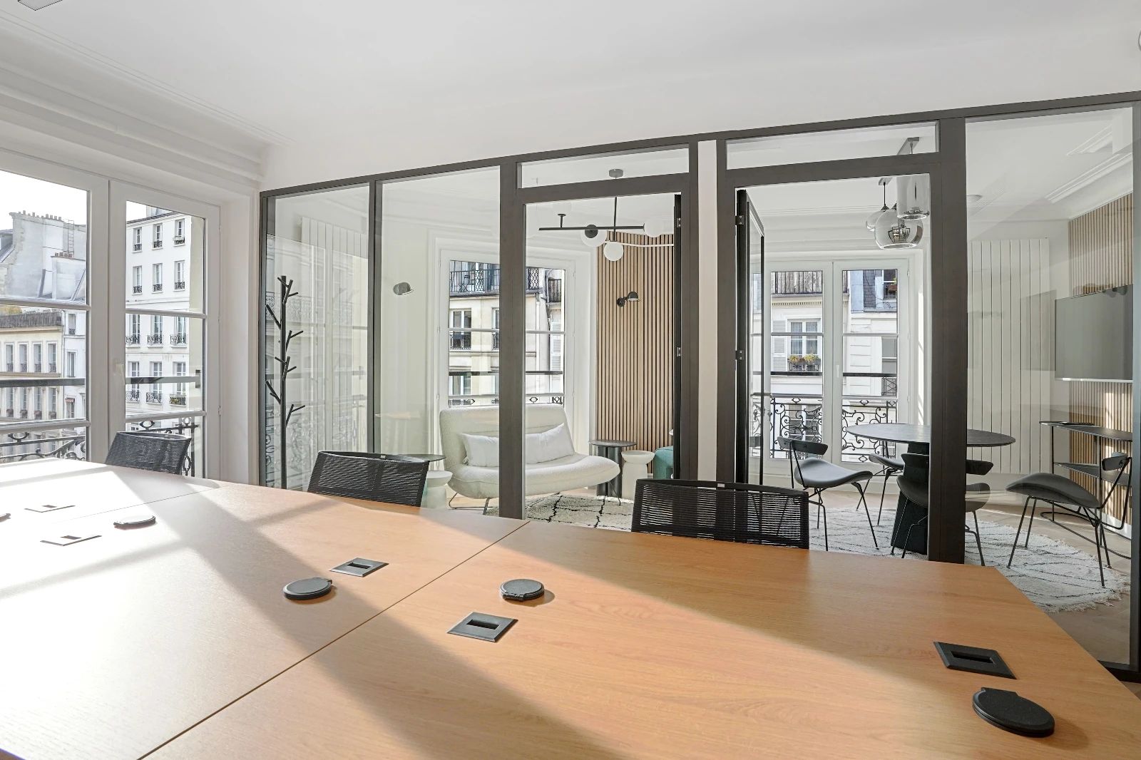Bureau opéré · 30 à 36 postes · rue d'Uzès, Paris 2e — photo 6/12
