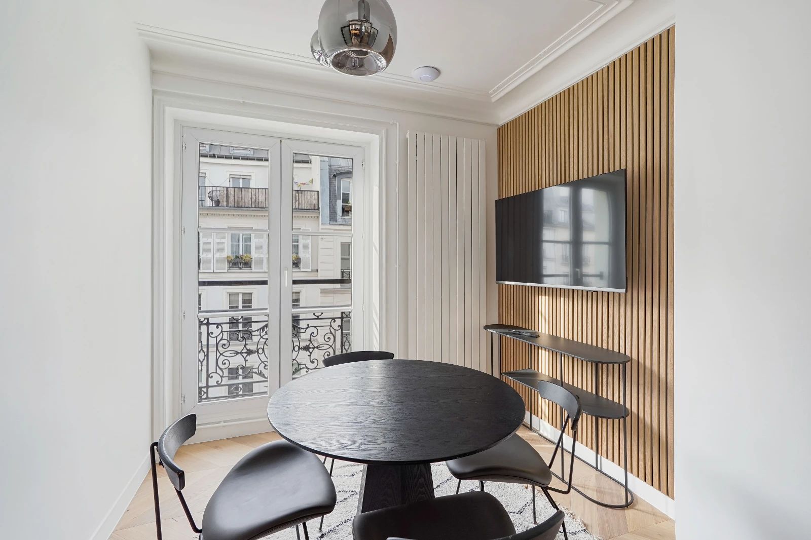 Bureau opéré · 30 à 36 postes · rue d'Uzès, Paris 2e — photo 9/12