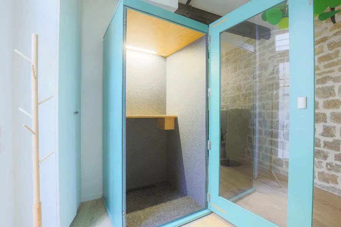 Bureau opéré · 18 à 20 postes · rue Laferrière, Paris 9e — photo 7/9