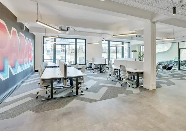 Bureau opéré · 120 à 150 postes · rue Poissonnière, Paris 2e — photo 1/6