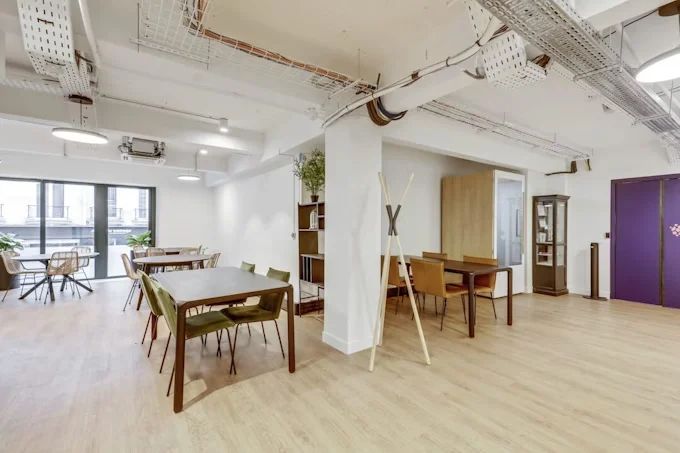 Bureau opéré · 120 à 166 postes · rue Poissonnière, Paris 2e — photo 3/7