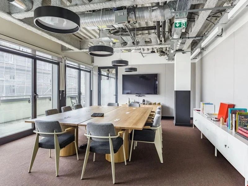 Coworking · 1 à 2500 postes · rue la Fayette, Paris 9e — photo 5/10