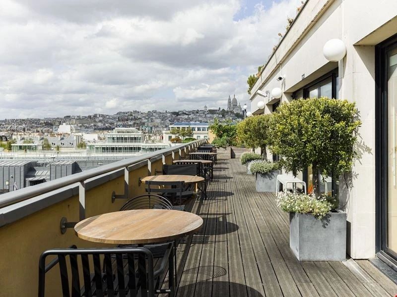 Coworking · 1 à 2500 postes · rue la Fayette, Paris 9e — photo 10/10