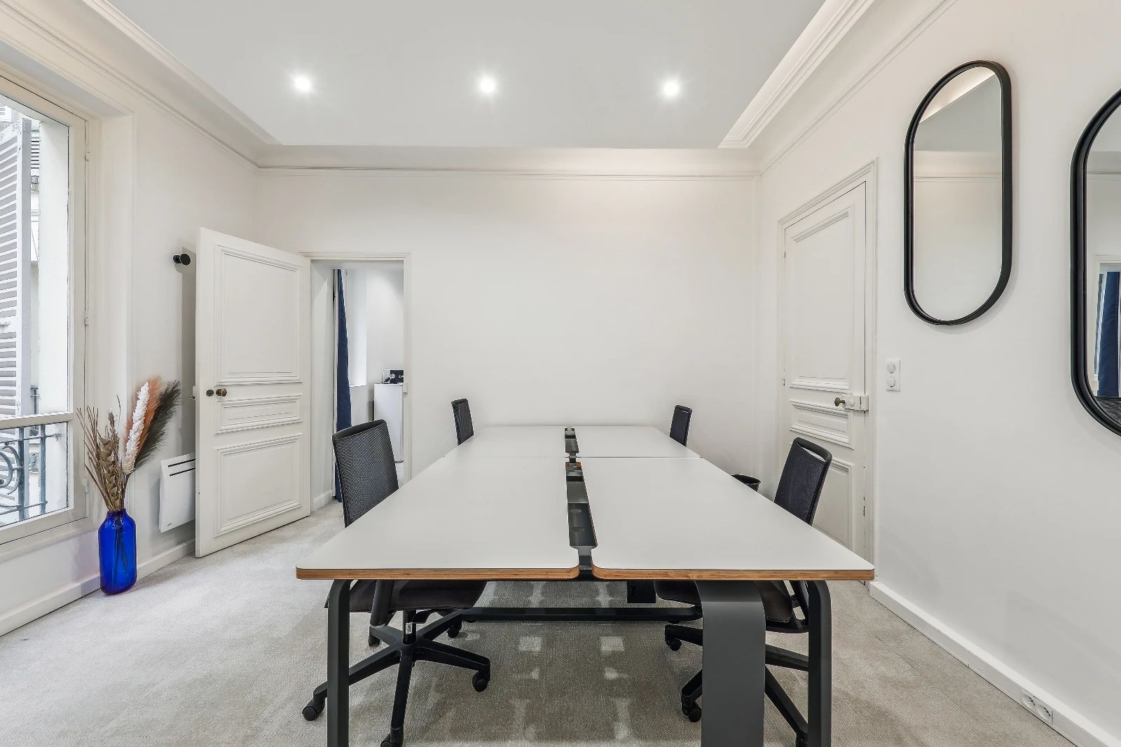 Bureau opéré · 8 à 10 postes · rue de la Pépinière, Paris 8e — photo 9/14