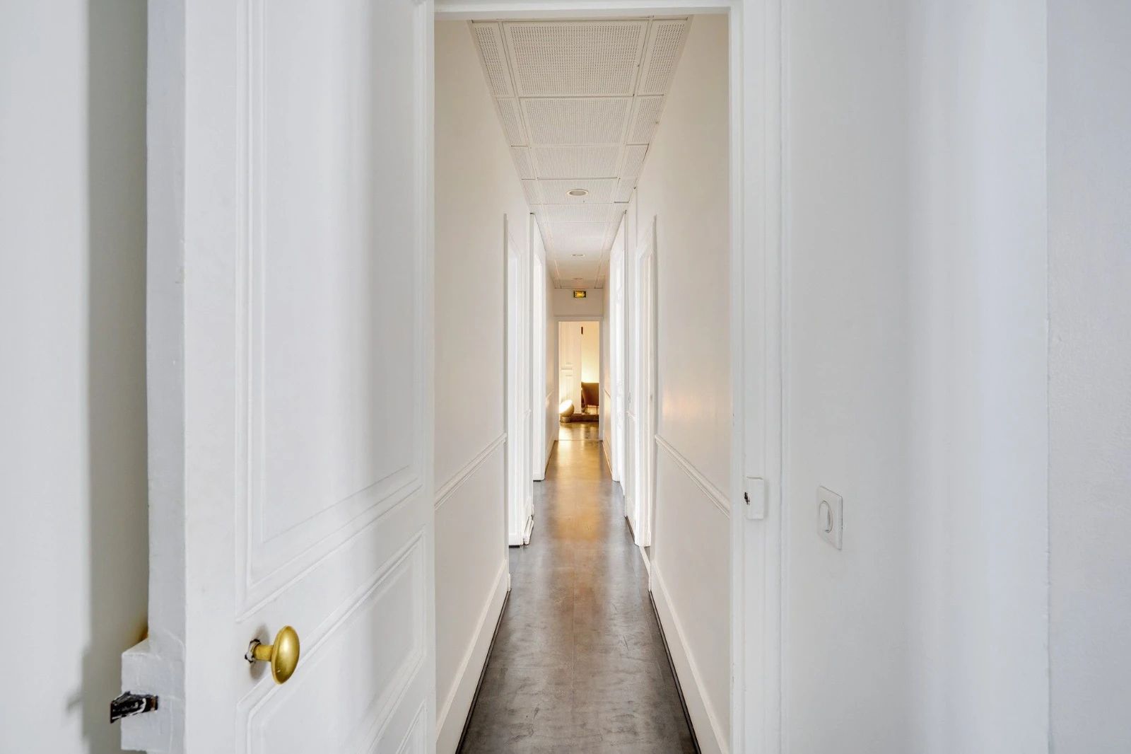 Bureau opéré · 46 postes · rue de Berri, Paris 8e — photo 4/15