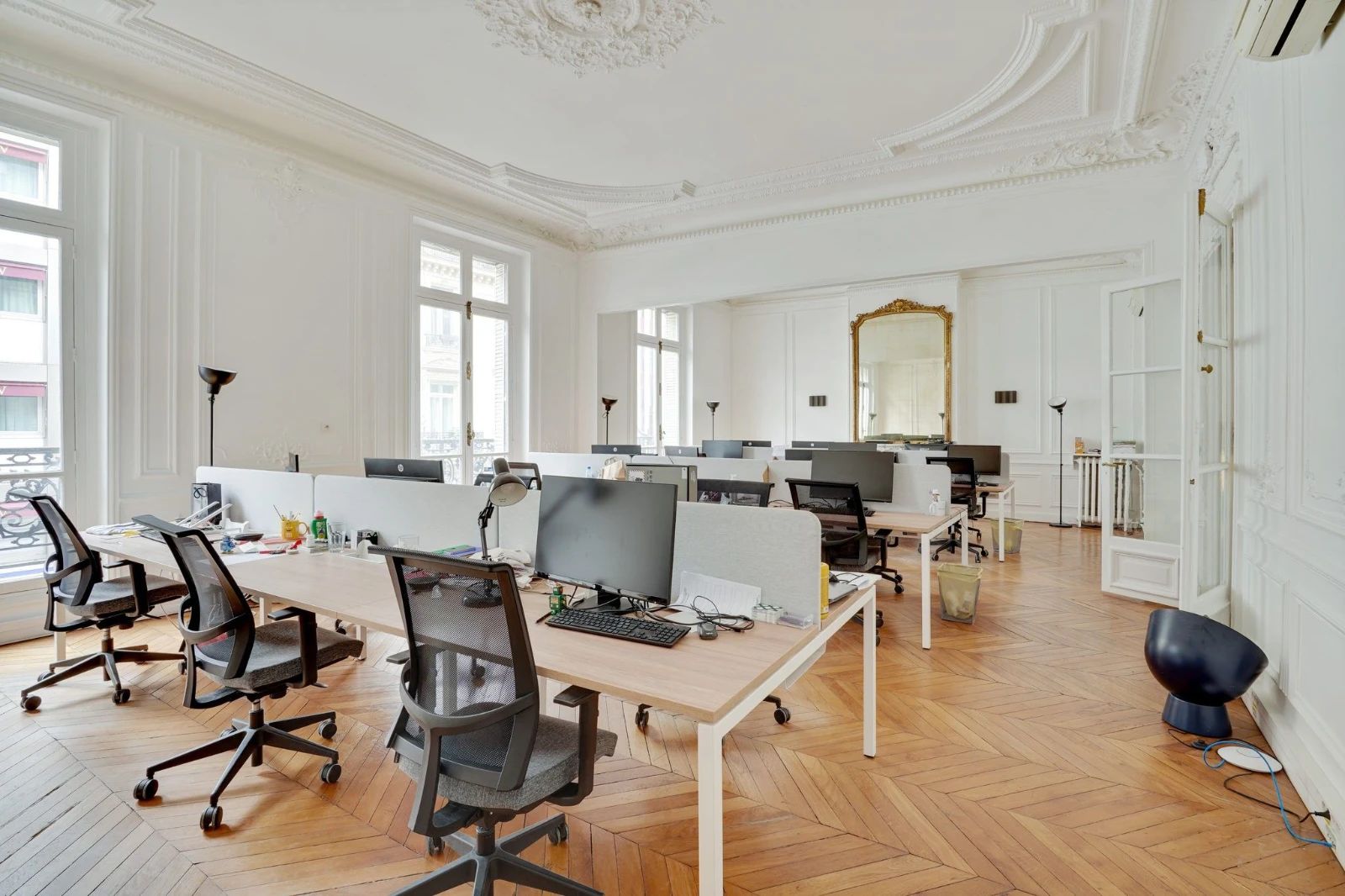 Bureau opéré · 46 postes · rue de Berri, Paris 8e — photo 6/15