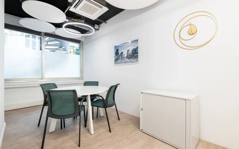 Coworking · 1 à 141 postes · rue Blanche, Paris 9e — photo 3/9