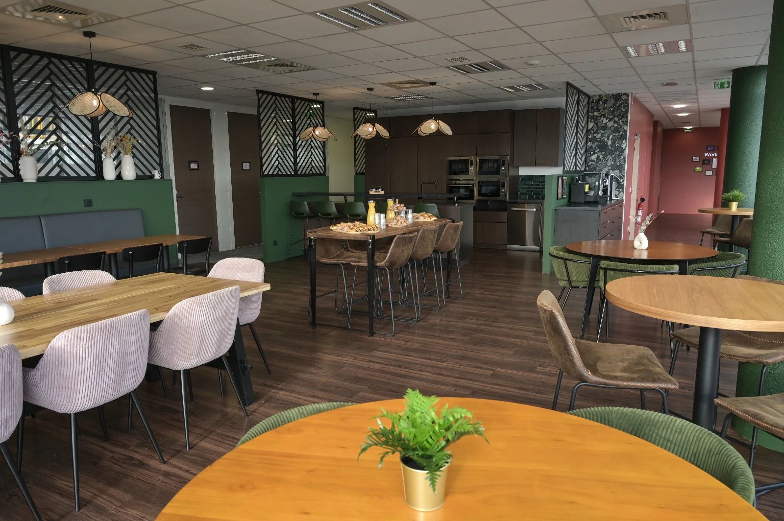 Coworking · 150 postes · rue Pleyel, Saint-Denis — photo 7/22