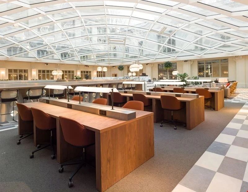 Coworking · 1 à 400 postes · avenue Trudaine, Paris 9e — photo 2/10