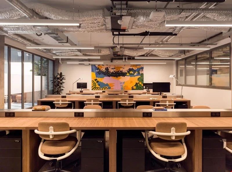 Coworking · 1 à 400 postes · avenue Trudaine, Paris 9e — photo 8/10