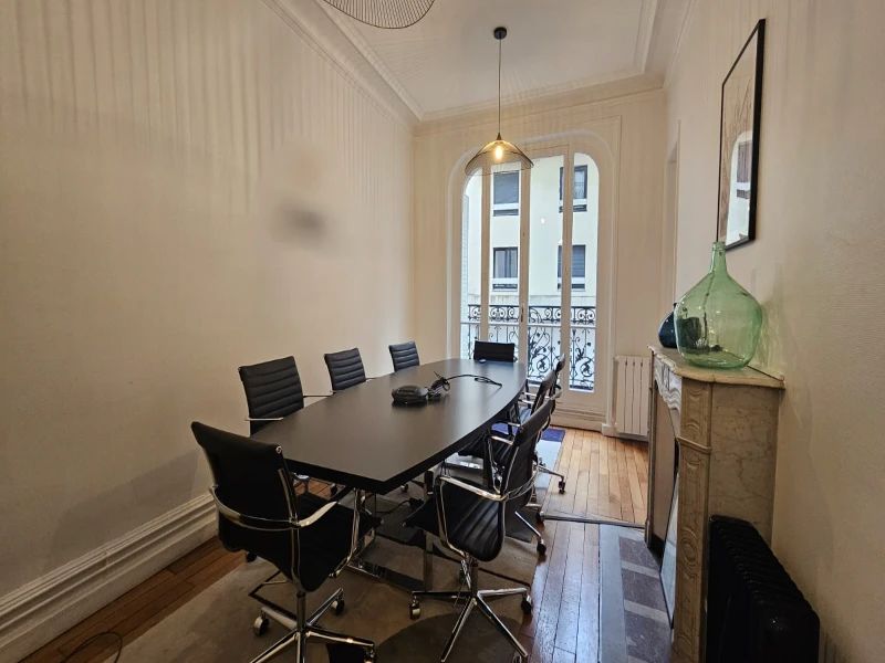 Bureau opéré · 26 à 30 postes · rue Beaubourg, Paris 3e — photo 4/5