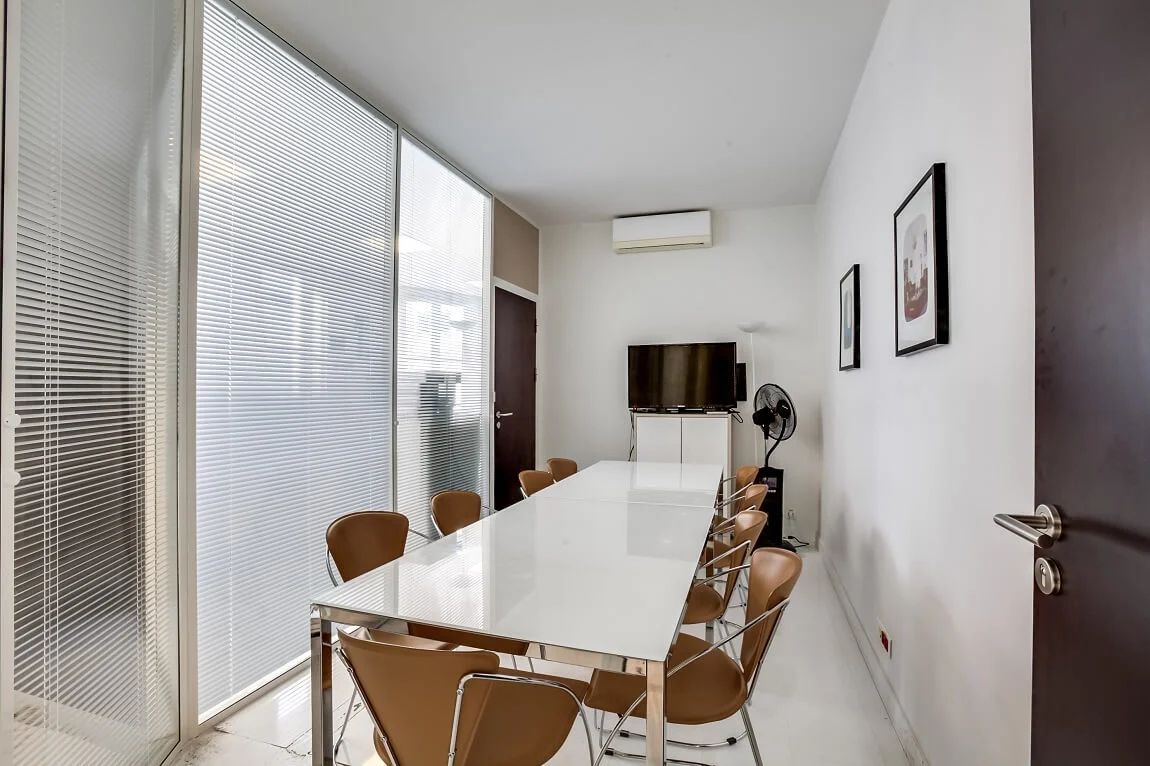 Coworking · 30 postes · rue Jean Mermoz, Paris 8e — photo 2/8