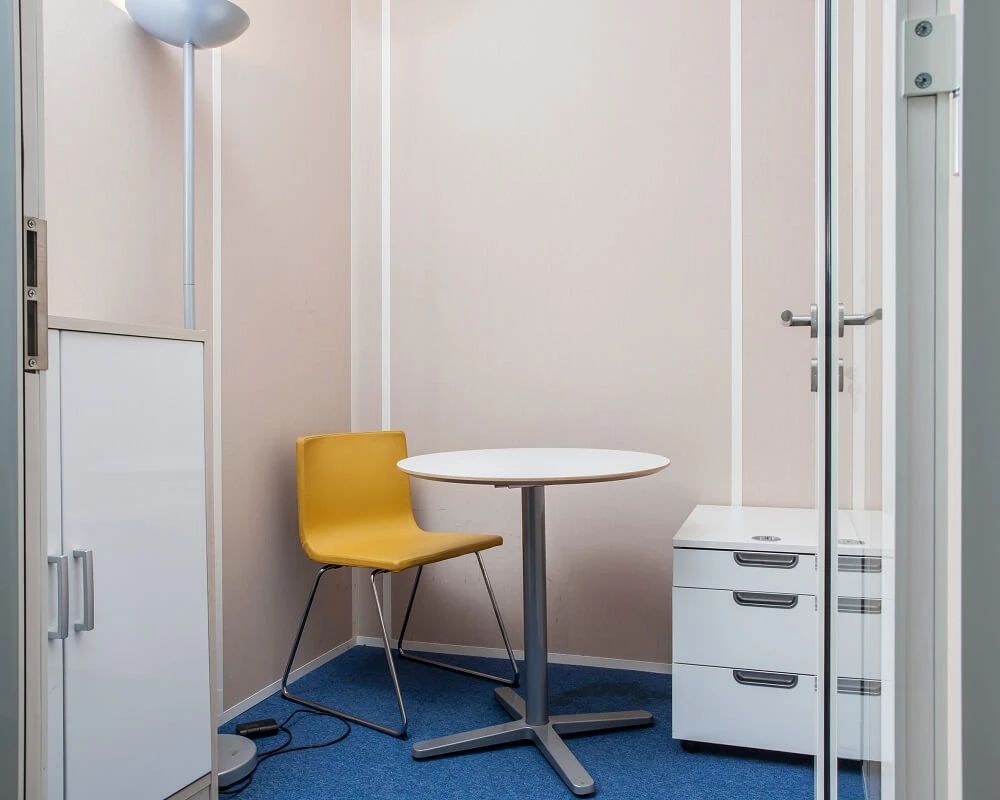 Coworking · 30 postes · rue Jean Mermoz, Paris 8e — photo 3/8