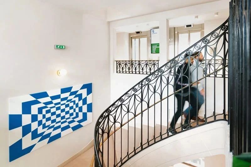Coworking · 1 à 450 postes · rue du Colisée, Paris 8e — photo 4/6